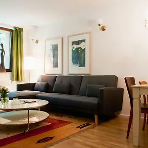 Apartment Beautiful Park For 4 Guests, Berlin